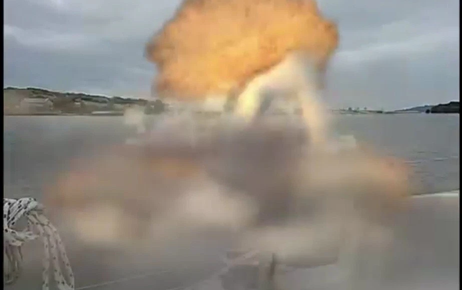 Explosion during an encounter in Pirates